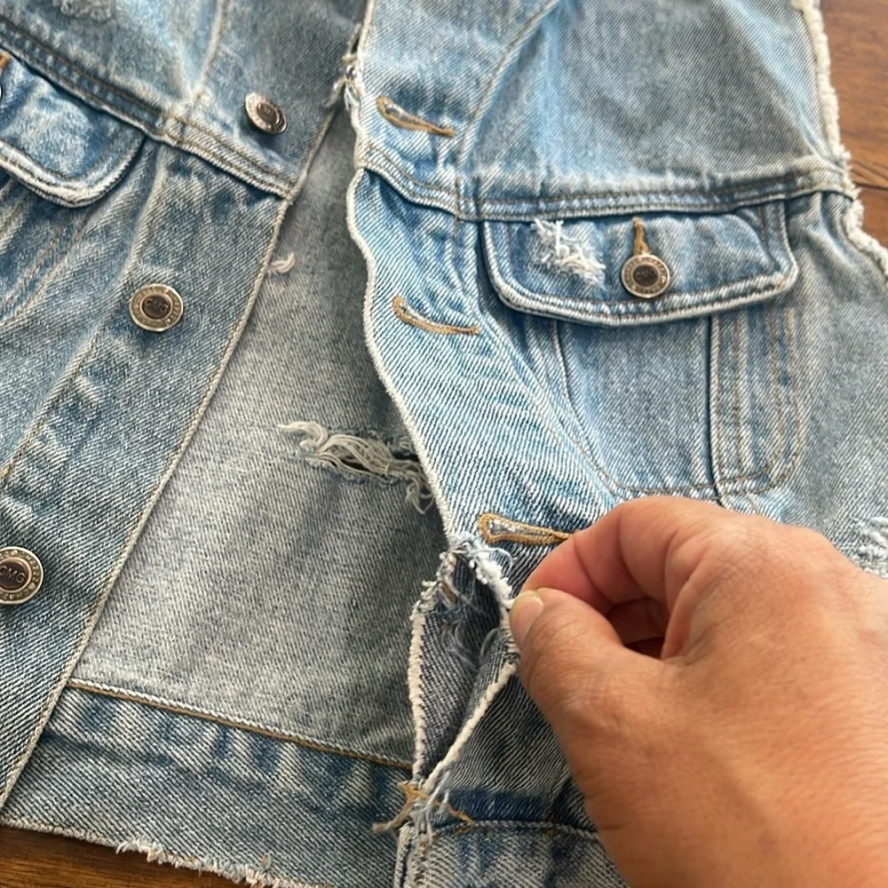 Vintage 90s Y2K Chazzz by Charles Ghailian Distressed blue Denim Vest Sz M - Picture 9 of 16